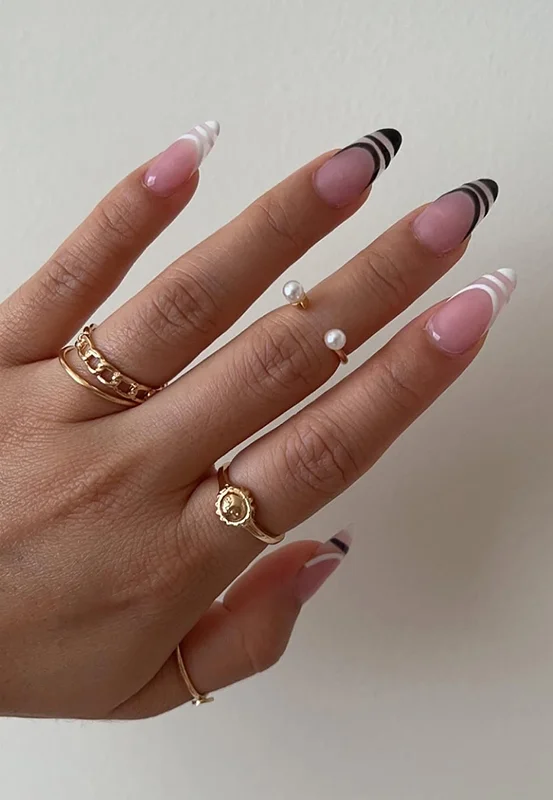 Lovely Nails and Spa
